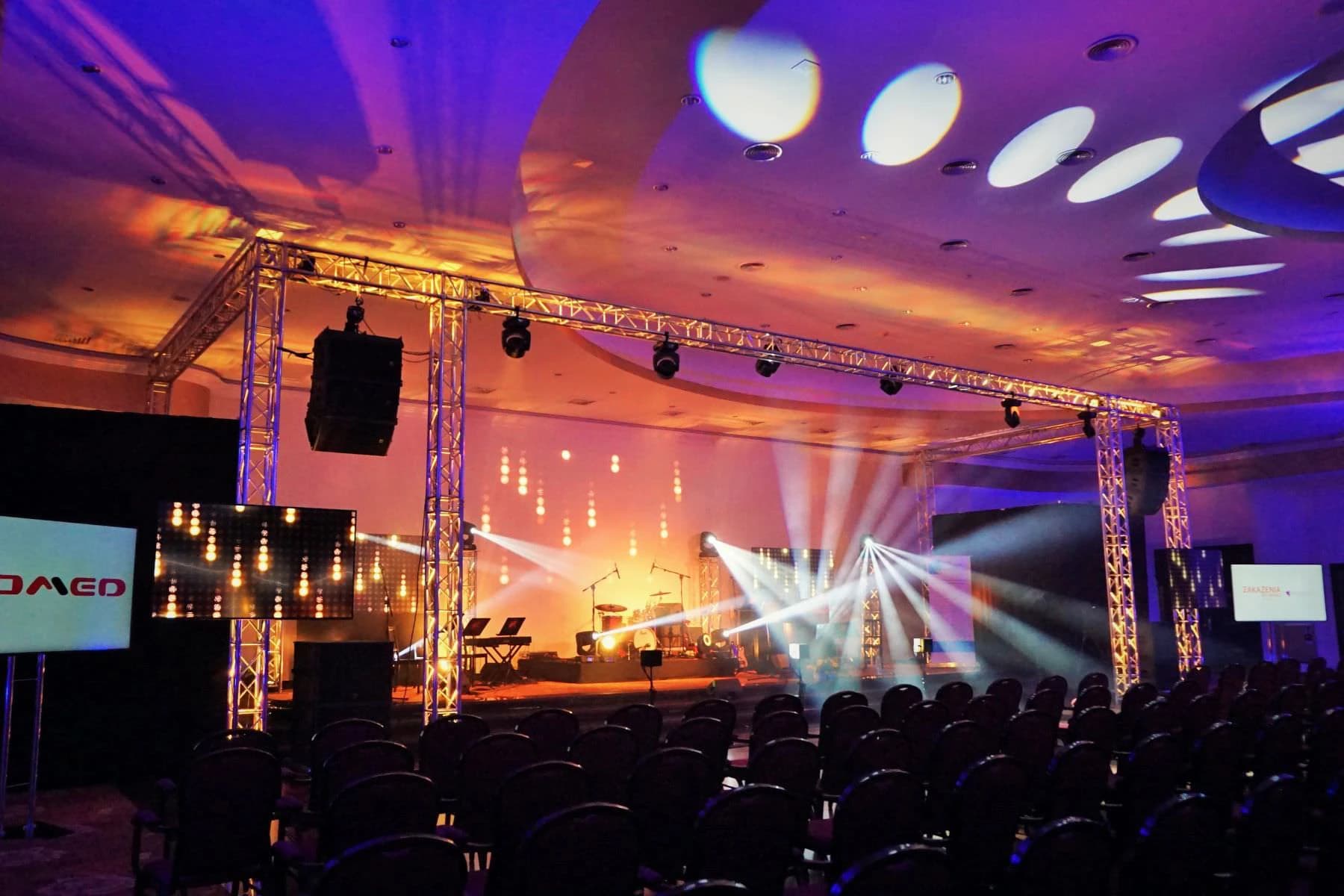 Konstrukcje sceniczne